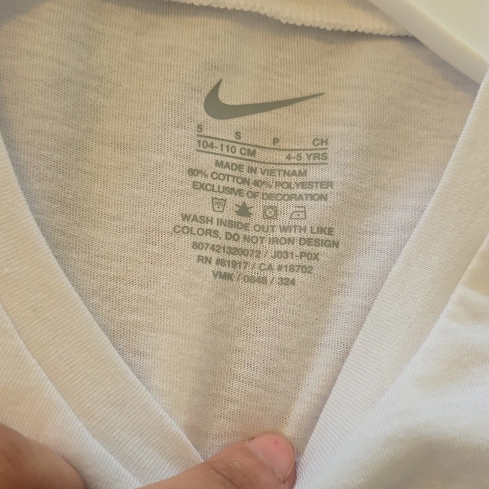 Nwt Nike Size 5T Girls Purple And Pink White - Picture 5 of 5